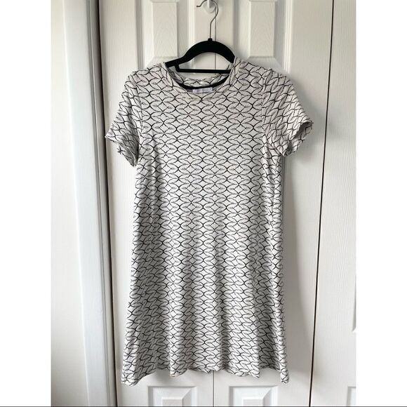 ZARA Short Sleeve Jacquard Mini Dress - Picture 1 of 4